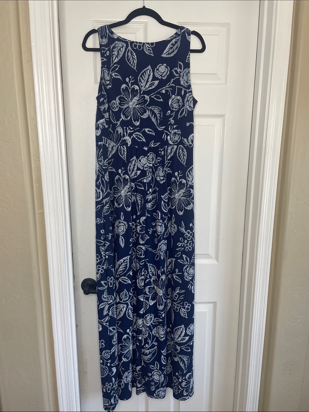 Chaps Navy and White Floral Maxi Dress - Picture 7 of 9